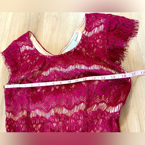 MAUVE ANTHROPOLOGIE Red Wine Crotcheted Peblum Dress. Size Small - Picture 9 of 11